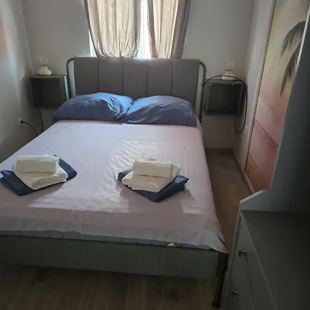 Sealion Apartmen * Vir